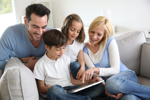 Control parental en los móviles. La seguridad de los niños en internet