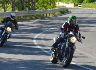Este verano, si te subes a la moto… hazlo con un seguro que esté a la altura