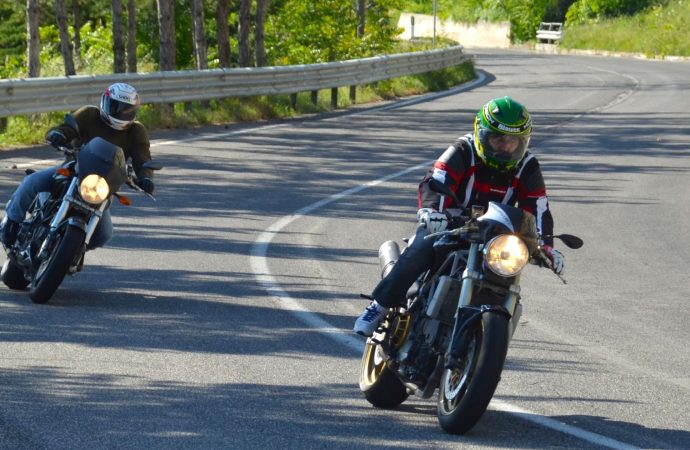 Este verano, si te subes a la moto… hazlo con un seguro que esté a la altura