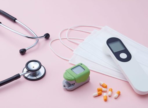 El seguro de salud supera los 14 millones de clientes y prepara subidas de precios para 2026